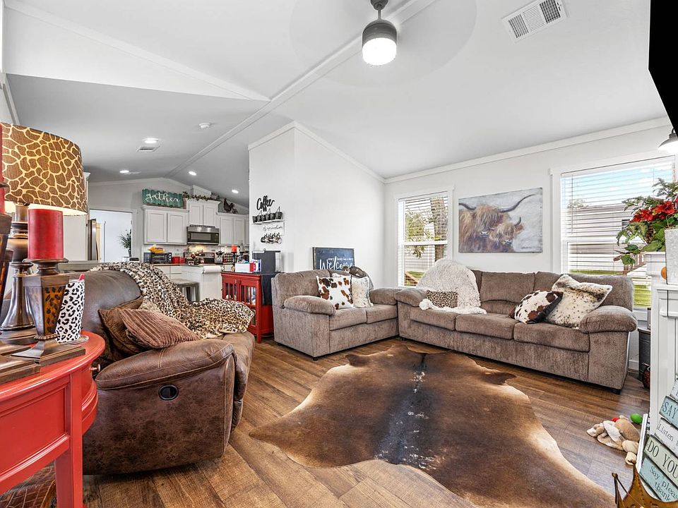 424 N Broadway St Joshua TX Zillow