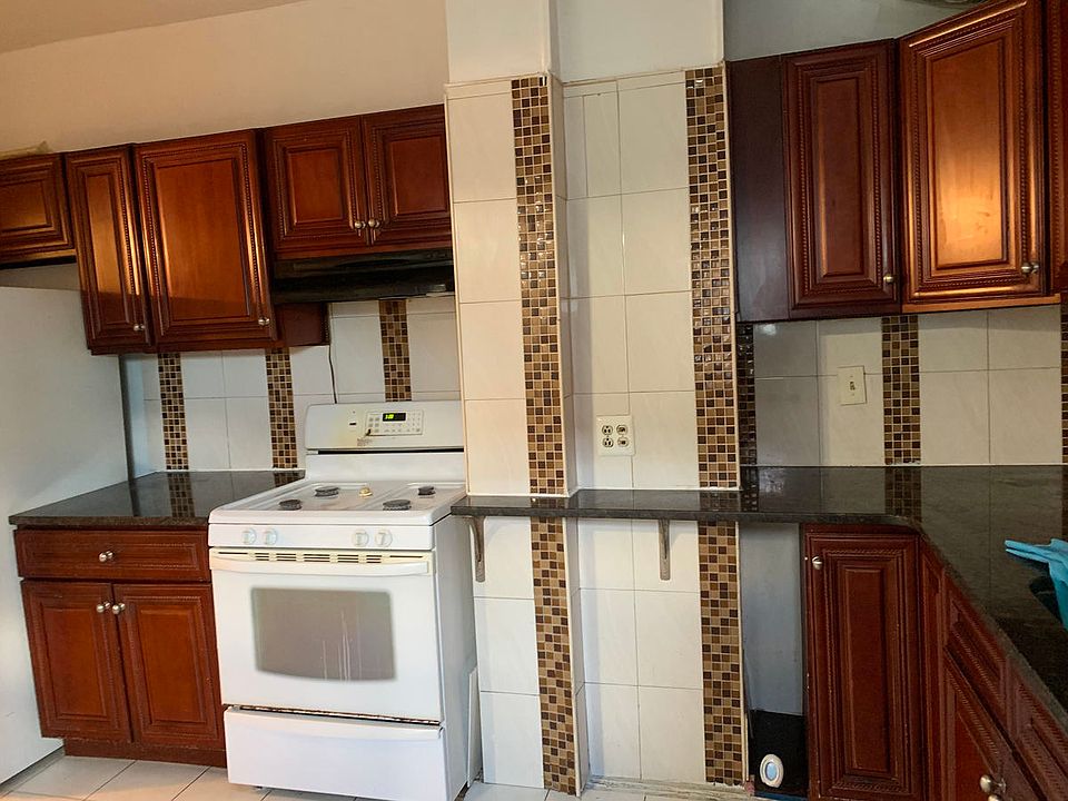 1st image of 90-31 180th St #1