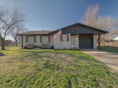 614 W Greenwood Ct, Mustang, OK, 73064