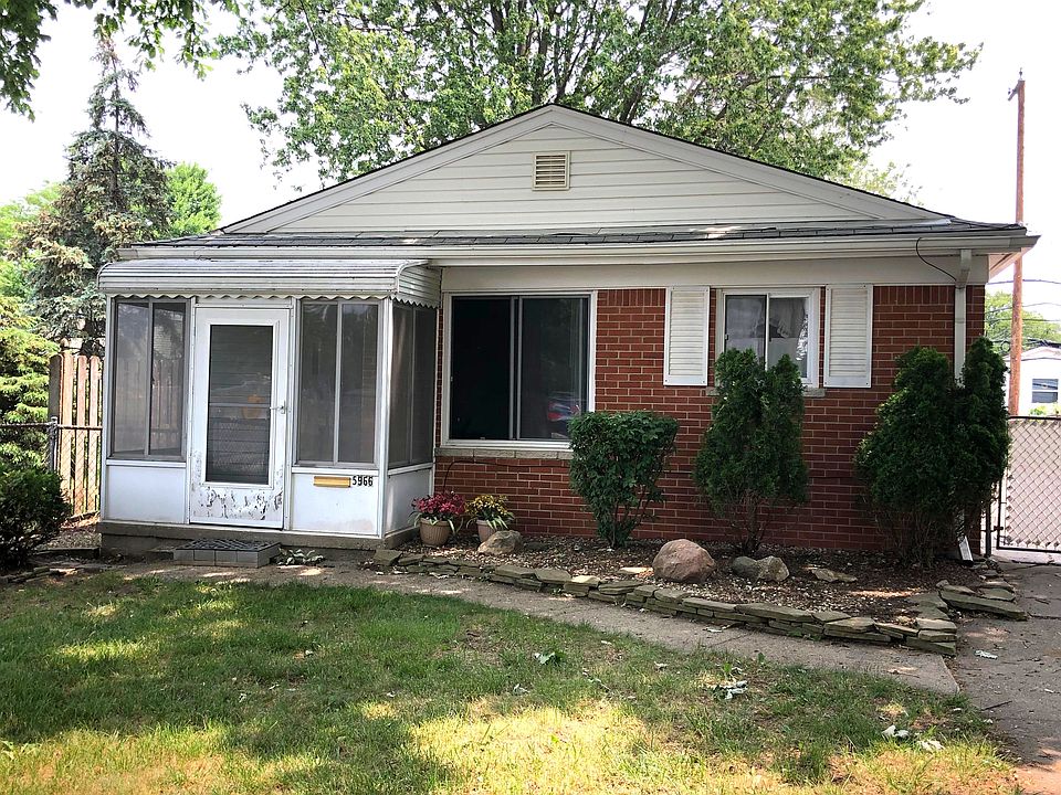 1st image of 5966 Kingsbury St