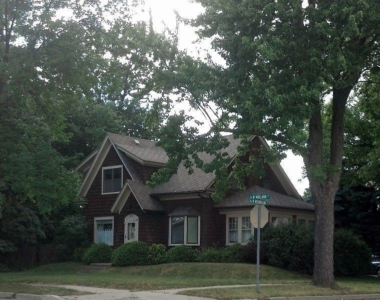 1st image of 800 W Midland St