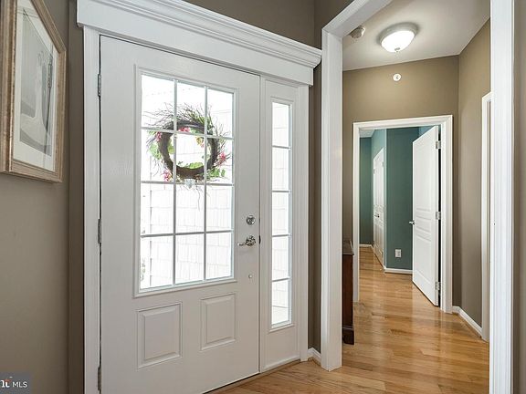 5th image of 466 Hallman Ct