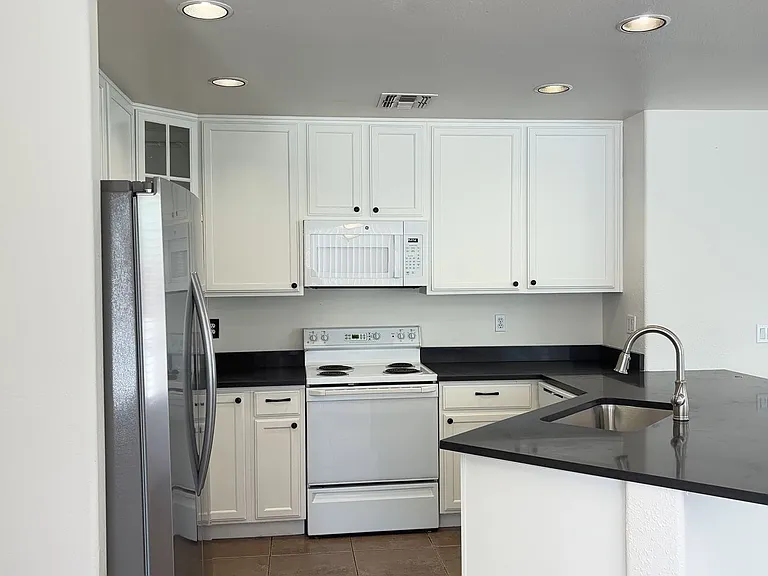 15447 W Evans Dr — Photo 7