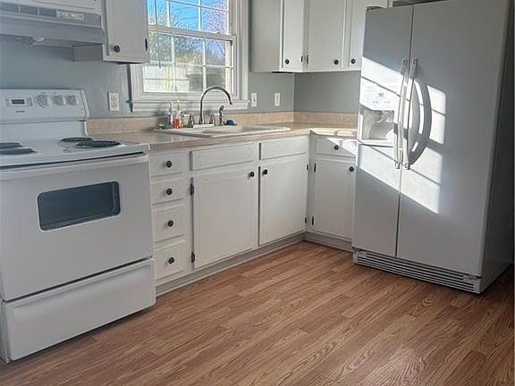 5th image of 241 Norway Dr