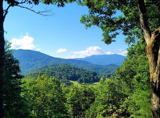 230 Garden Ridge Rd, Franklin, NC 28734