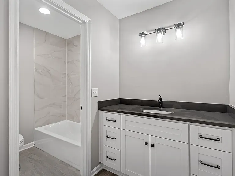 1137 Brentwood Point — Photo 24