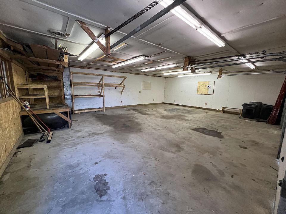 2nd image of 35 Maple St #G