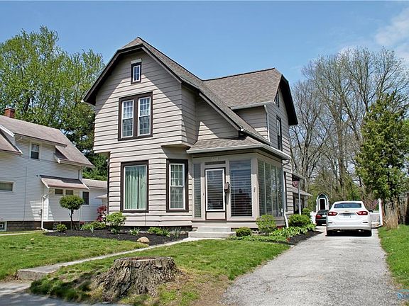 2nd image of 624 Wallace Ave