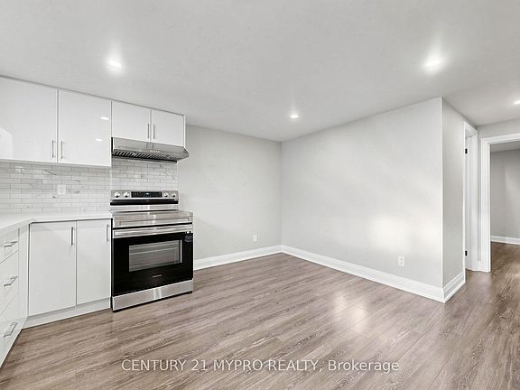 5th image of 45 Tordale Cres
