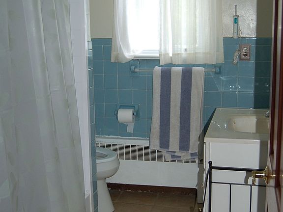 Full Bath