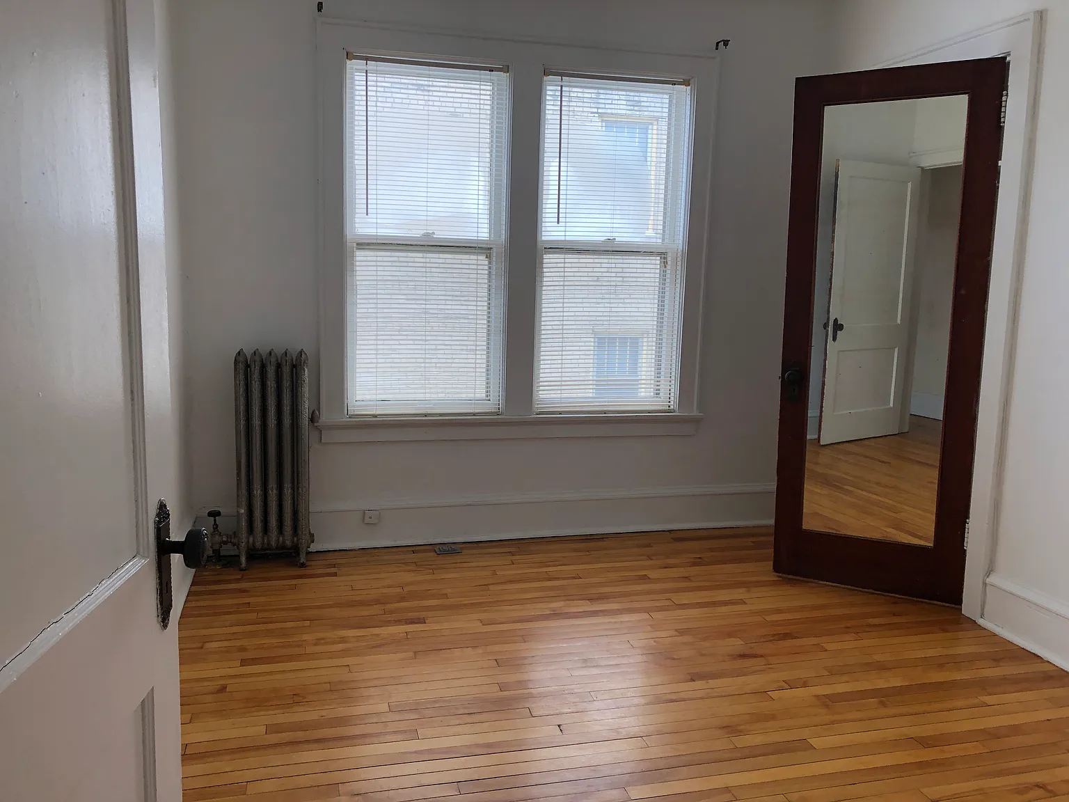 2 bed, 800 sqft, $1,300 — Photo 4
