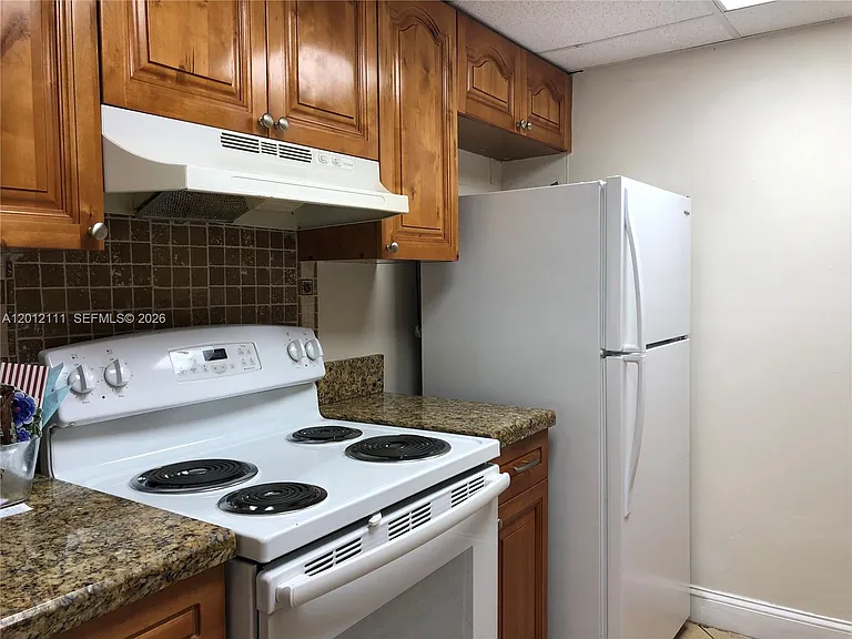 14301 N Kendall Dr #309B — Photo 8