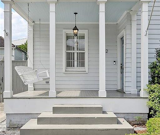 3rd image of 5212 Danneel St