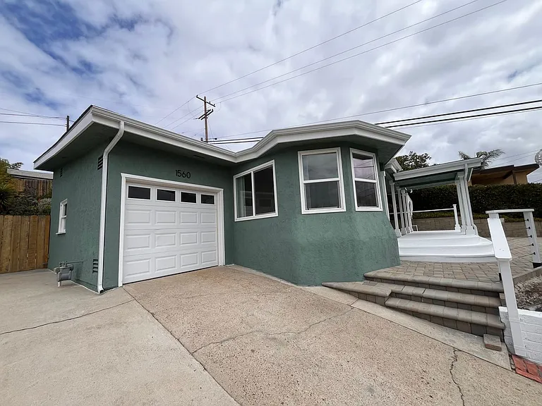 1560 Galveston St — Photo 3