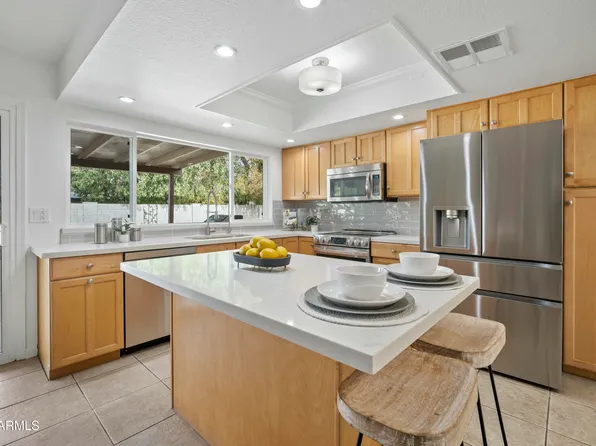 4024 E SHANGRI LA Road, Phoenix, AZ 85028