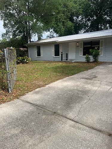 13717 NW 142nd Ave Photo 1