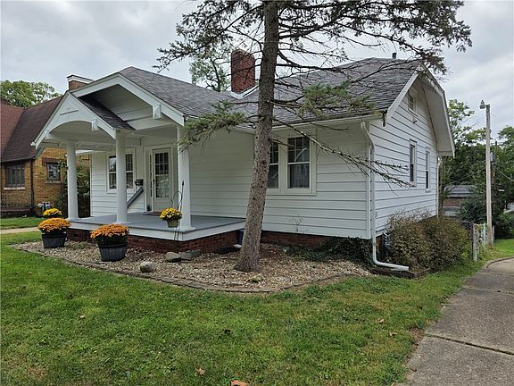 3rd image of 1335 W Riverview Ave