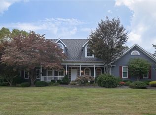 6537 Harbor Dr NW, Canton, OH 44718