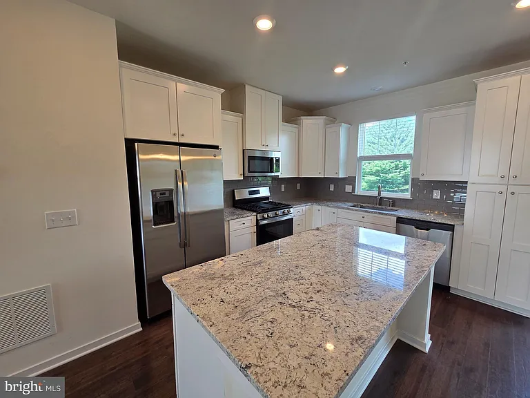 1802 Boulder Dr — Photo 10