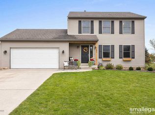 6272 Belmont Farms Dr NE, Belmont, MI 49306
