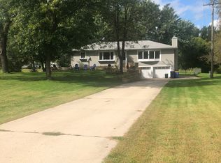 117 Sunrise Dr NE, Medford, MN 55049