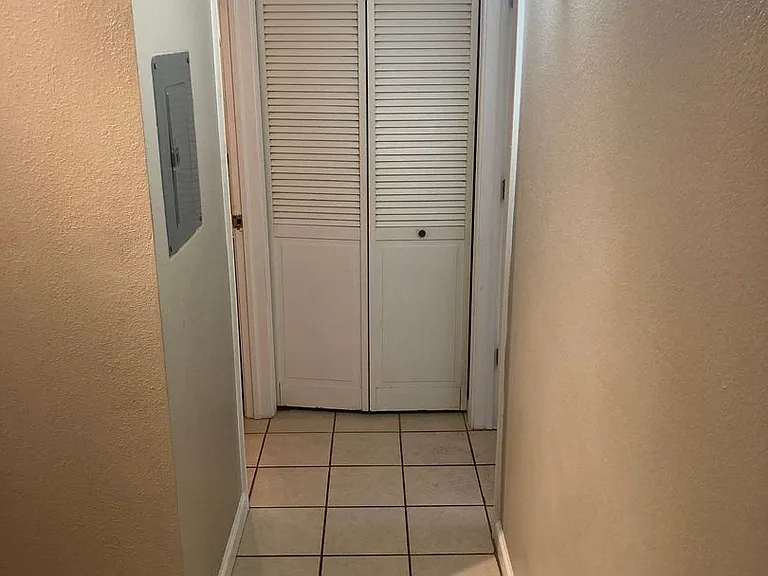 6517 N Lexington Dr — Photo 7
