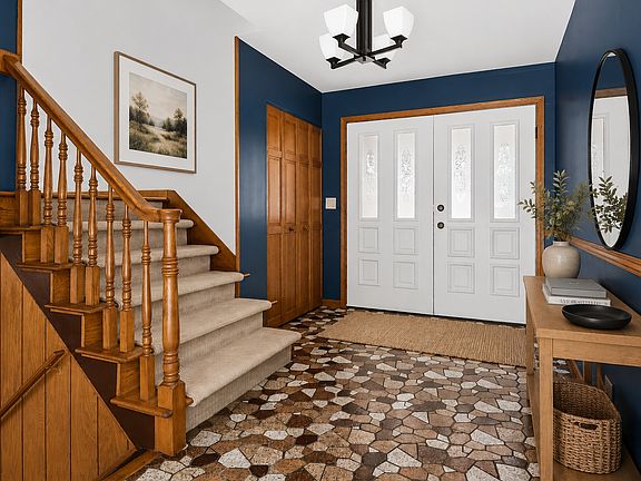 4th image of 6702 Pershing Ct