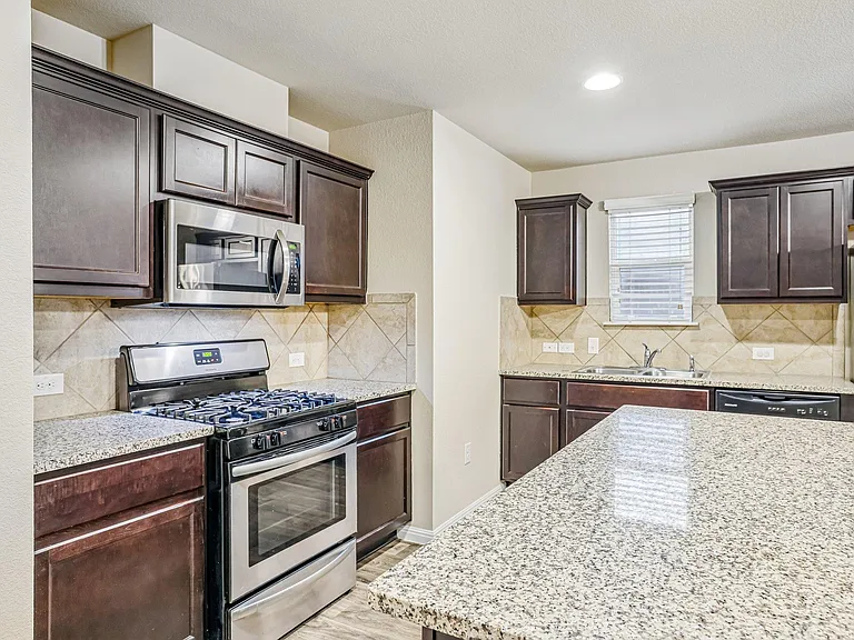 10604 Menominee Falls Ln — Photo 11