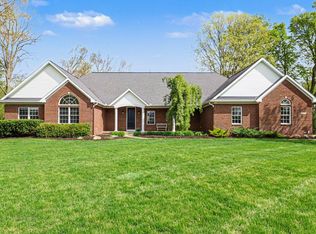 5776 Creekridge Dr, Middleville, MI 49333