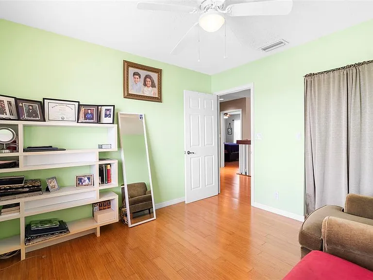 9505 Aegean Dr — Photo 31