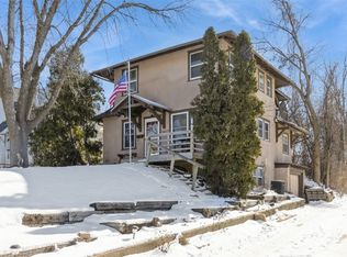 1917 8th Ave SE, Cedar Rapids, IA 52403
