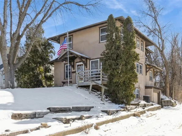 1917 8th Ave SE, Cedar Rapids, IA 52403