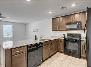 5226 Steep Cliffs Ave, Las Vegas, NV 89115