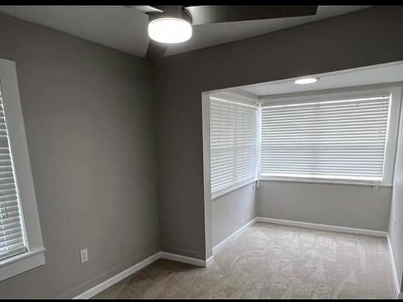 3rd image of 1139 Hazzard Ave