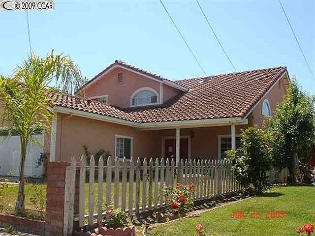 2nd image of 36707 Ruschin Dr