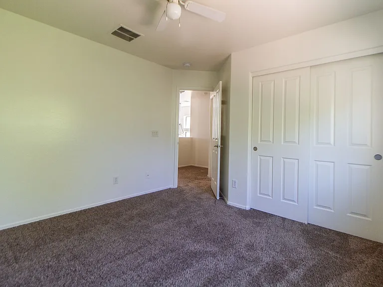 3873 E Bridgeport Pkwy — Photo 16