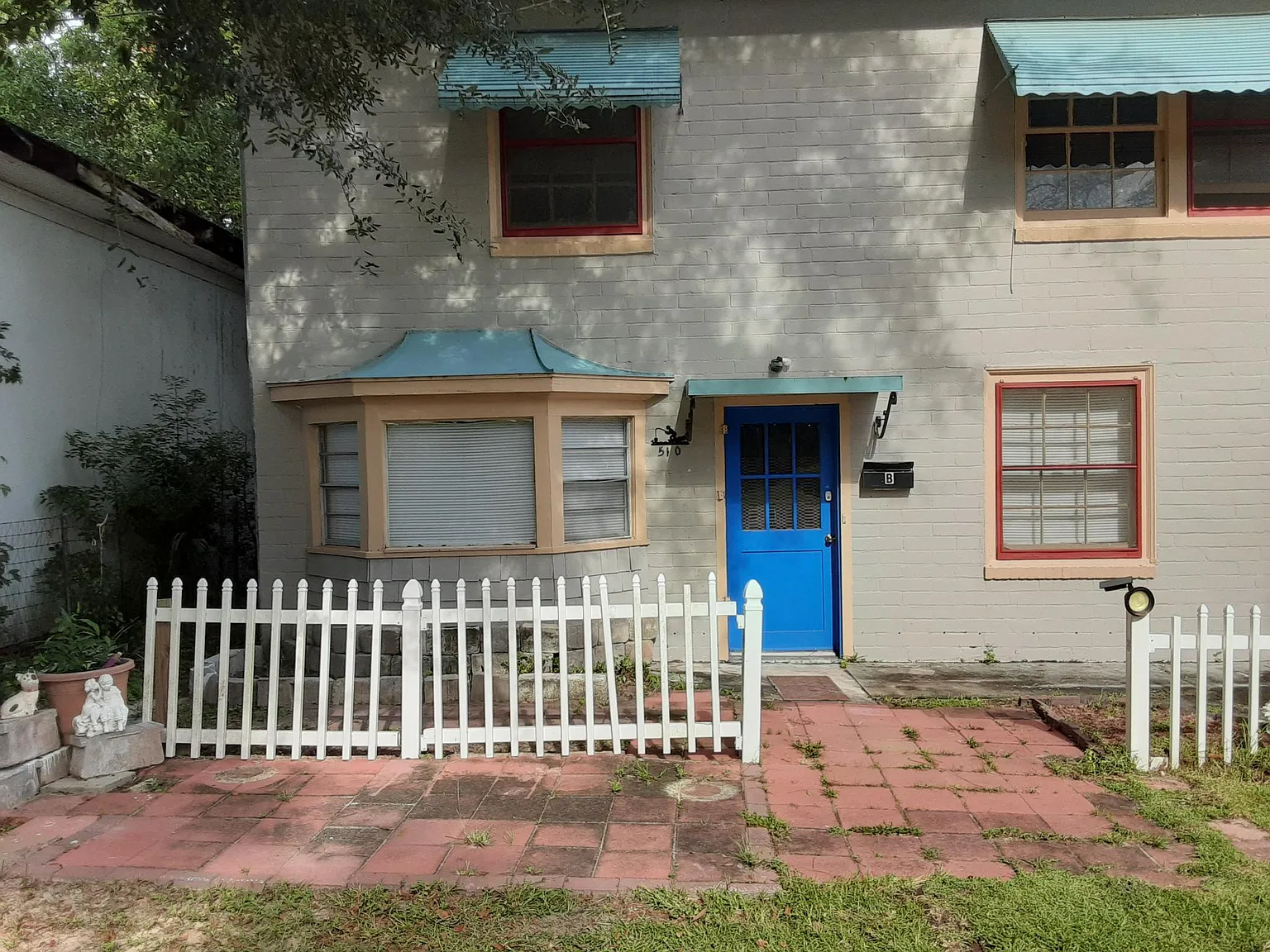 510 N Nicholls St — Photo 1