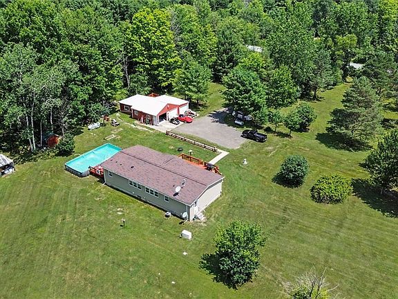 5th image of 7218 Lake Rd