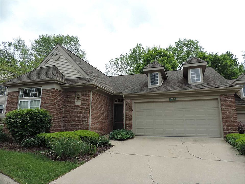 1st image of 738 E Moss Creek Dr