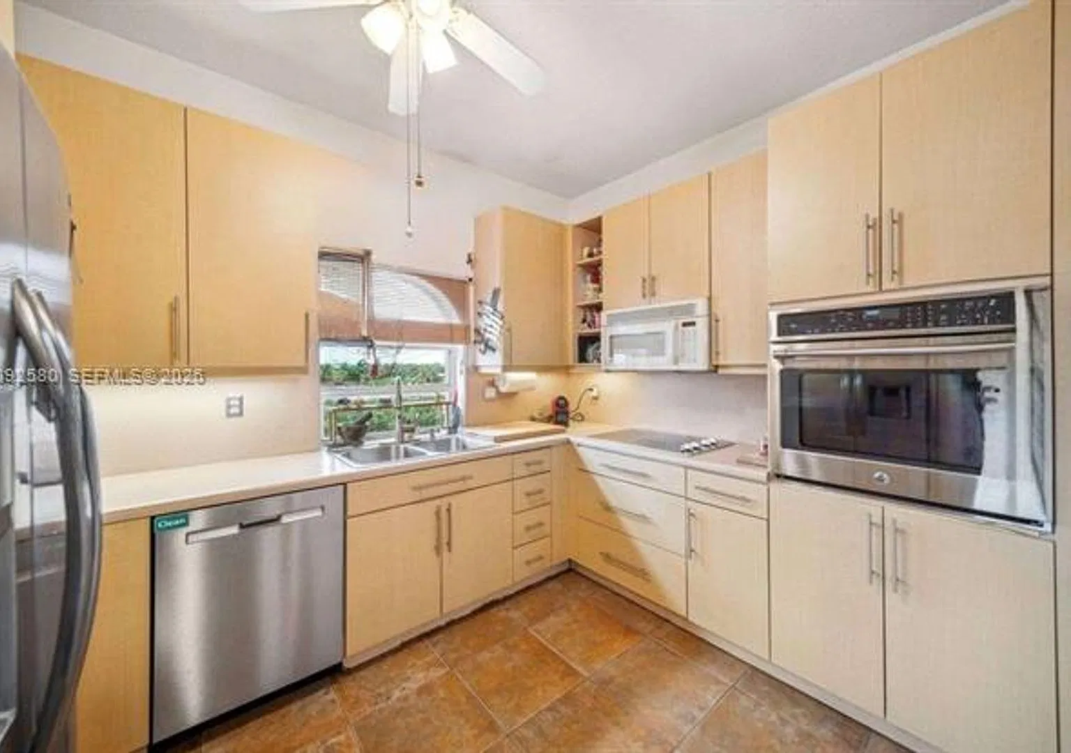 9008 Collins Ave cu-402, Surfside, FL 33154 — Photo 1