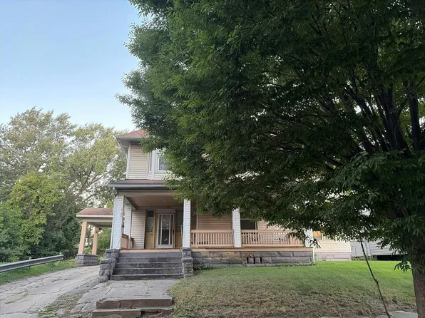 1896 E 71st St, Cleveland, OH 44103