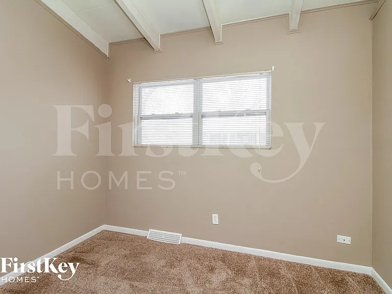 394 Sherman Ave — Photo 10