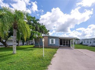 130 Grassy Key Ln #37, Naples, FL 34114