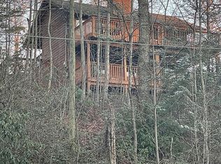 903 Old Field Ridge Way, Gatlinburg, TN 37738