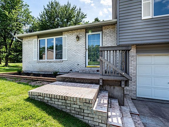 2101 Speck Ct