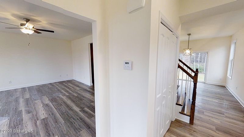 2nd image of 52 Huntington Way