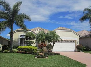 1537 SE Holyrood Ln, Port Saint Lucie, FL 34952