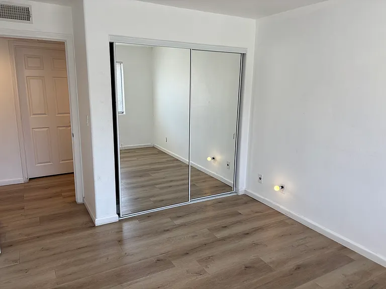 1216 S Saltair Ave #101 — Photo 19