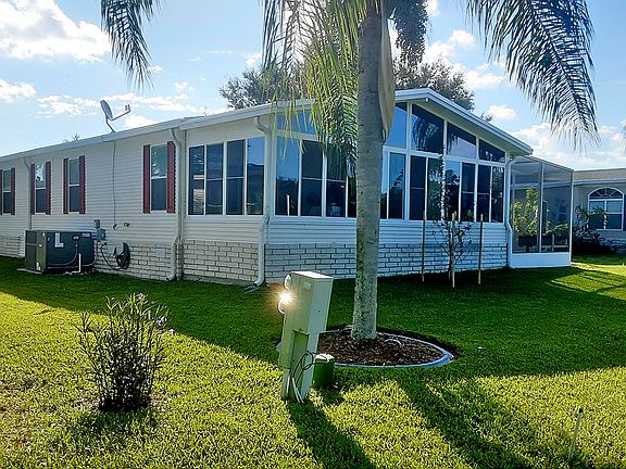 3rd image of 3813 Coconut Palm Cir #842