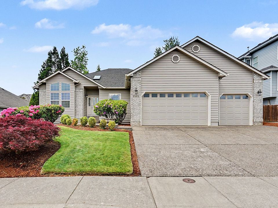 1st image of 1441 Ranier Loop NW